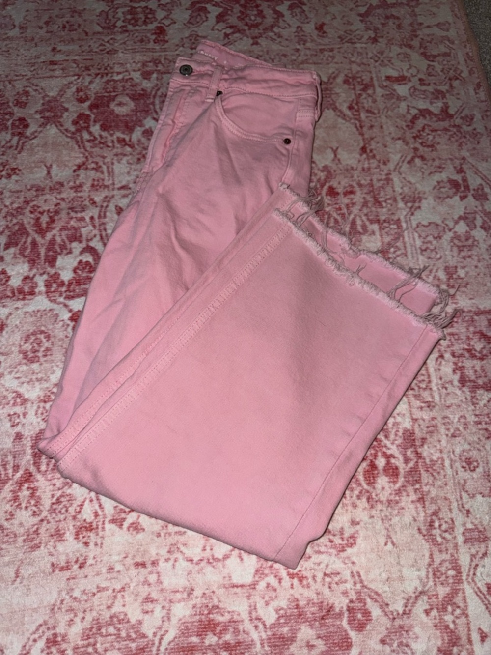 Old Navy Pink Frayed-Hem Cropped Jeans